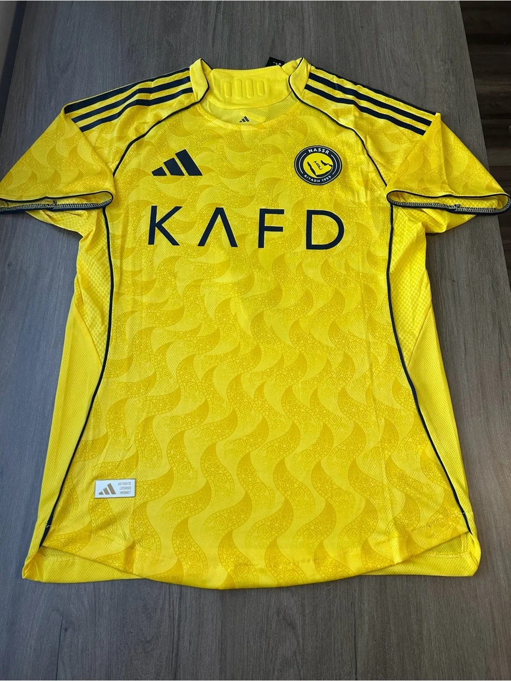 adidas Men's Yellow Ronaldo #7 Football Jersey